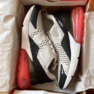 Nike Air Max 270